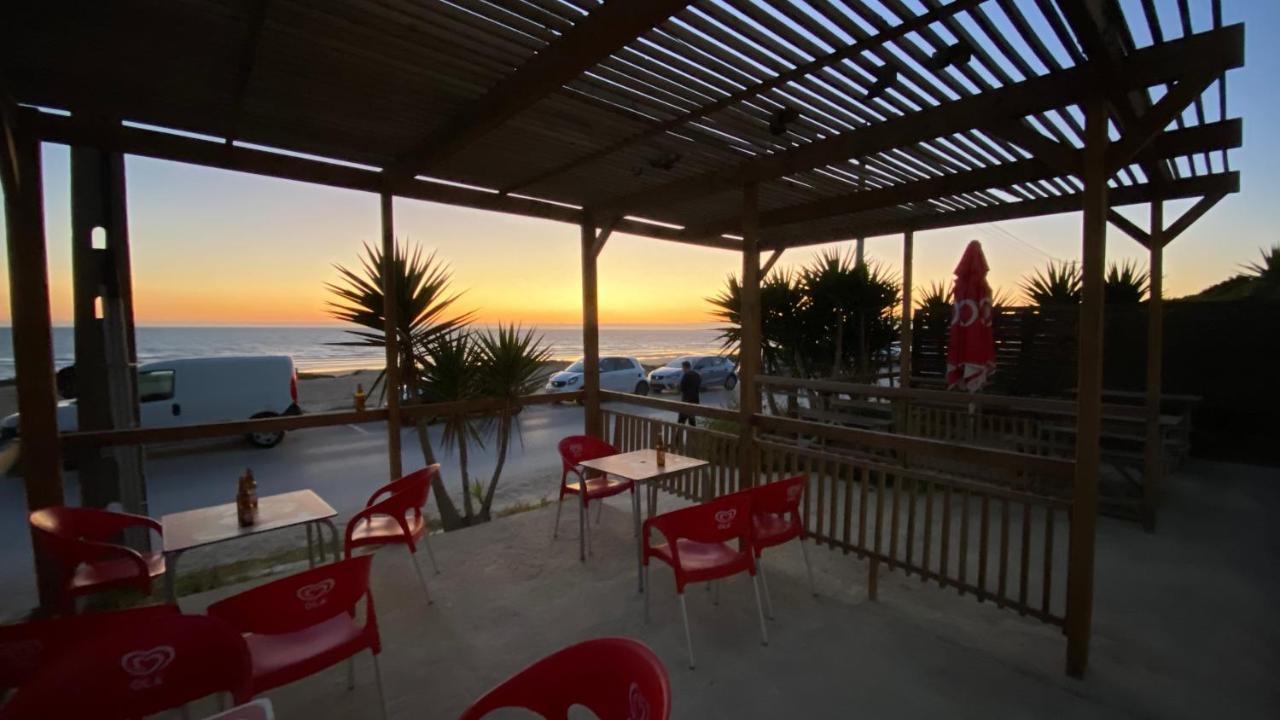 Rock'S Beach Spot Front Costa da Caparica Exterior foto